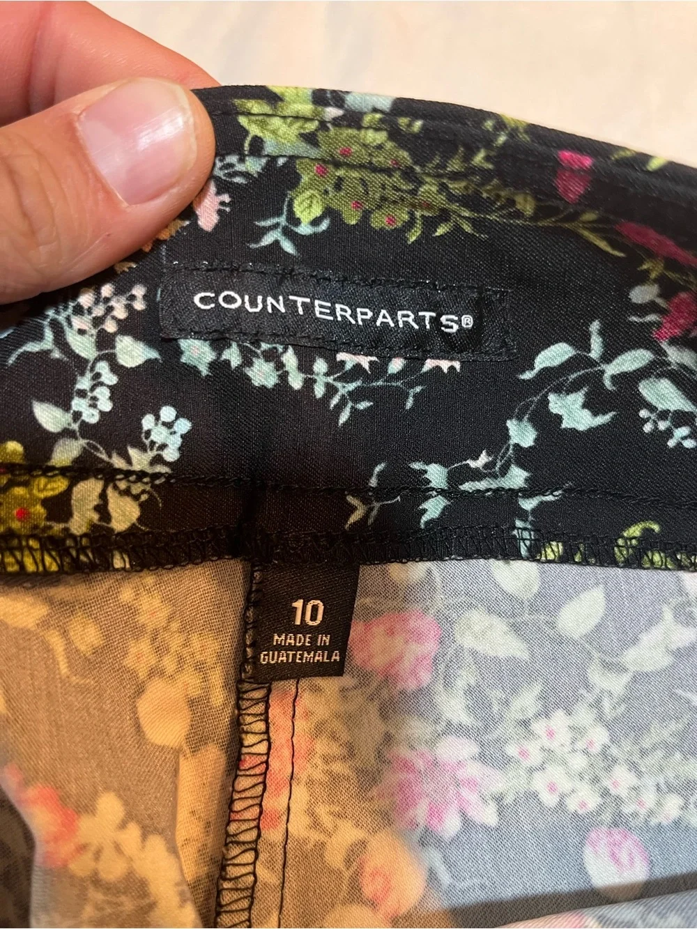 Counter parts Black Floral Stretch Pants size 10 NWOT - Picture 5 of 7